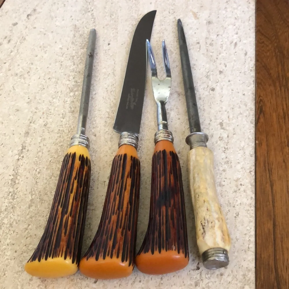FAUX STAGHORN BAKELITE FOUR PIECE MISMATCHED CARVING SET FARMHOUSE VINTAGE